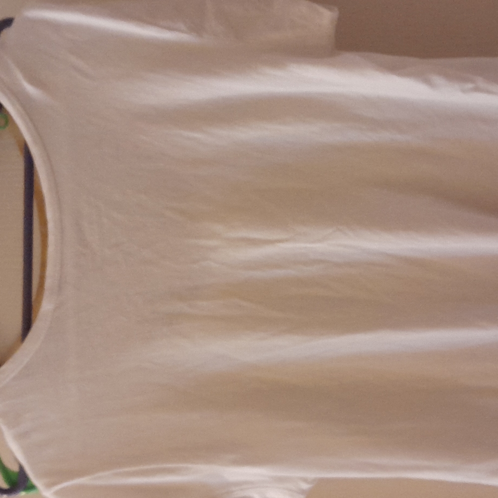 GUESS TSHIRT - Picture 3 of 3